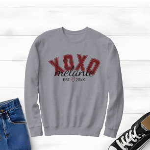 Sudadera Gris Sweatshirt con tipo universitario y guión