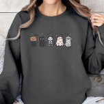 Sudadera Halloween Black Cats Spooky Cute Funny<br><div class="desc">¡Que tengas miedo y cuido esta Halloween con esta adorable sudadera y camiseta de la tripulación de un gato negro! Este diseño es imprescindible para cualquier amante de los gatos, con una alineación puramente festiva de un gato de calabaza, gato murciélago, gato esqueleto, gato fantasma y gato mami. Celebra la...</div>