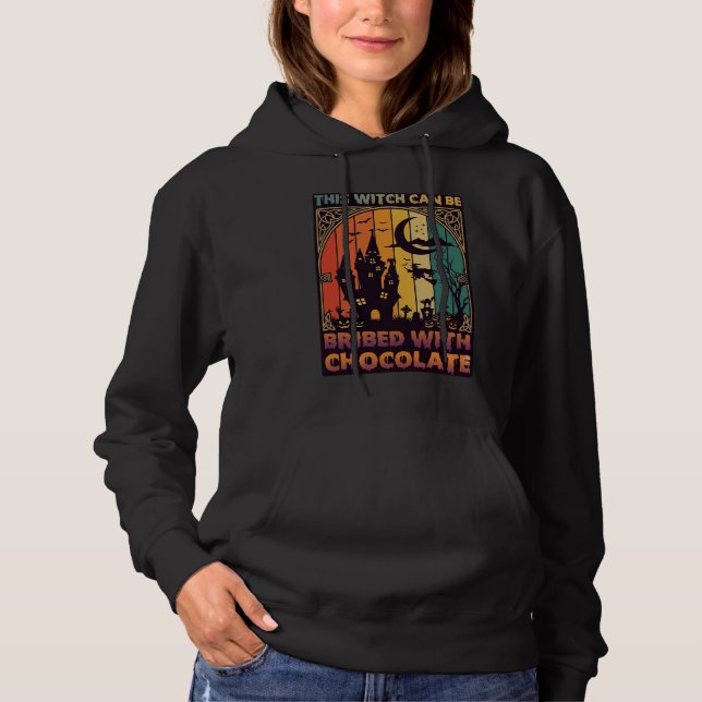 Sudadera Halloween Esta Bruja Puede Ser Sobornada Chocolate (Anverso)