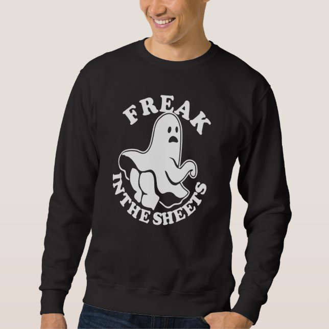 Sudadera Halloween Solo Un Freak En Las Sábanas (Anverso)