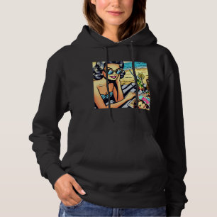 Sudadera Hermosa dama retro en la playa con cóctel