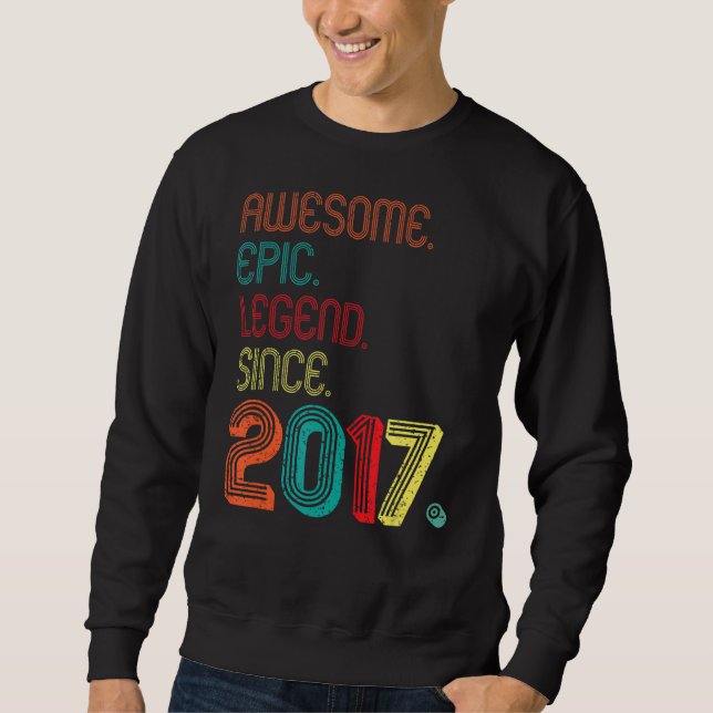 Sudadera Increíble leyenda épica desde 2017 5 años de edad  (Anverso)