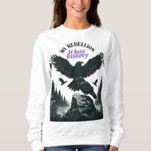 Sudadera It Has History – Crow Forest Scene