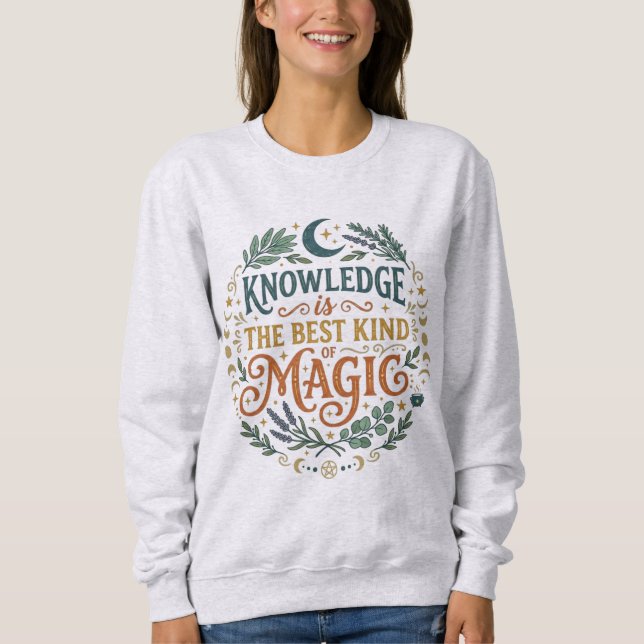 Sudadera Knowledge is the Best Kind of Magic Book Moon (Anverso)