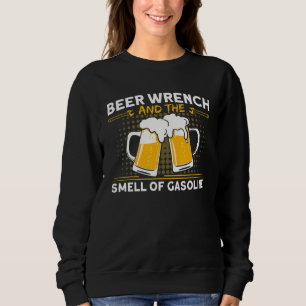 Sudadera Llave inglesa de cerveza para hombres Huelen a gas