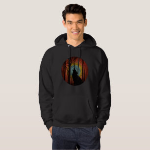 SUDADERA LOBO EN EL BOSQUE FORESTAL
