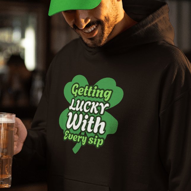 Sudadera Lucky Sip Hoodie (Subido por el creador)