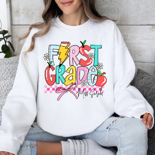 Sudadera Maestra De Primer Grado Curada De Vuelta A La Escu