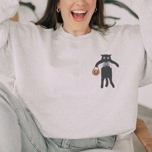 Sudadera Mano de esqueleto espumoso sosteniendo Halloween d (Subido por el creador)