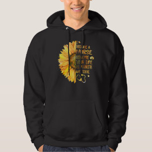 Sudadera Me Convirtí En Una Enfermera Porque Tu Vida Vale M