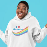Sudadera Me encanta la elección de Kamala como una elección<br><div class="desc">Una hermosa casa de mujeres Kamala Harris arco iris para las elecciones de 2024 que dice I Love Kamala . Un apoyo amable y colorido a nuestro vicepresidente.</div>