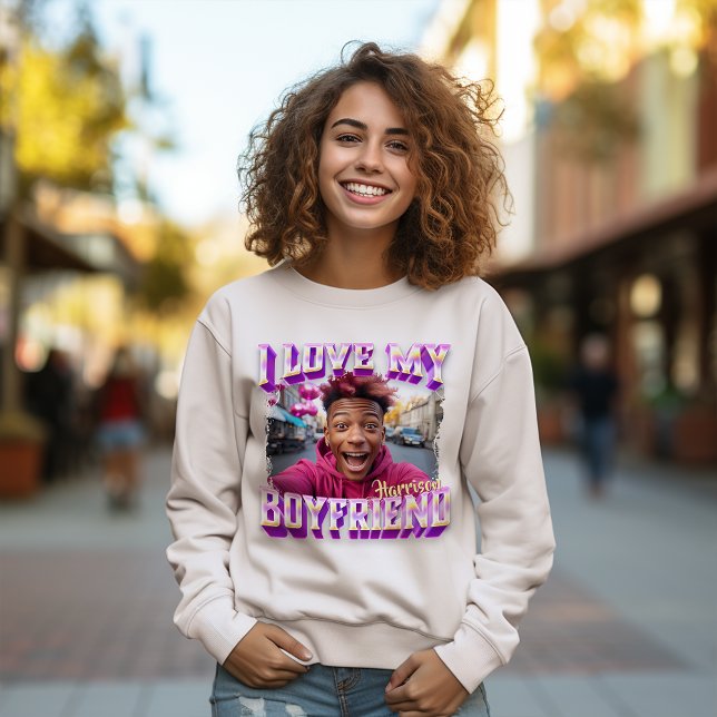 Sudadera Me encanta mi novio, foto de rapero morado de boot (I Love My Boyfriend Purple Bootleg Rapper Photo Sweatshirt)