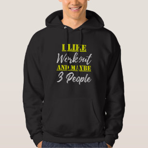 Sudadera me gusta el entrenamiento y tal vez 3 personas