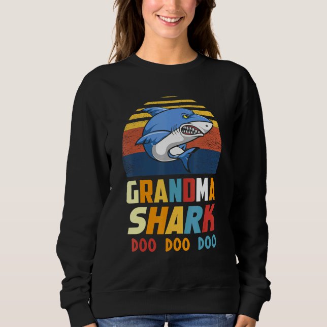 Sudadera Mi abuela Shark Doo Doo Doo Grandma Shark (Anverso)