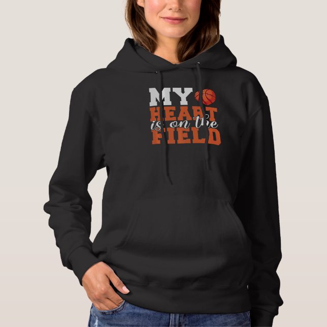 Sudadera Mi Corazón Está En El Baloncesto De Campo (Anverso)