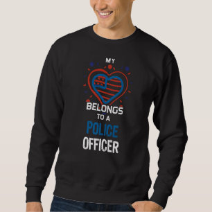 Sudadera Mi Corazón Pertenece A Los Oficiales De Policía En