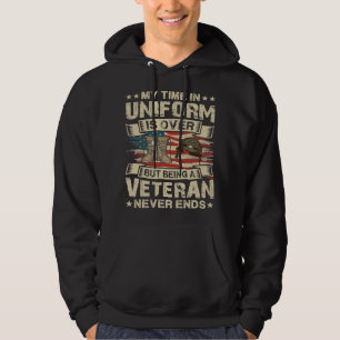 Sudadera Mi tiempo en uniforme terminó pero siendo un veter