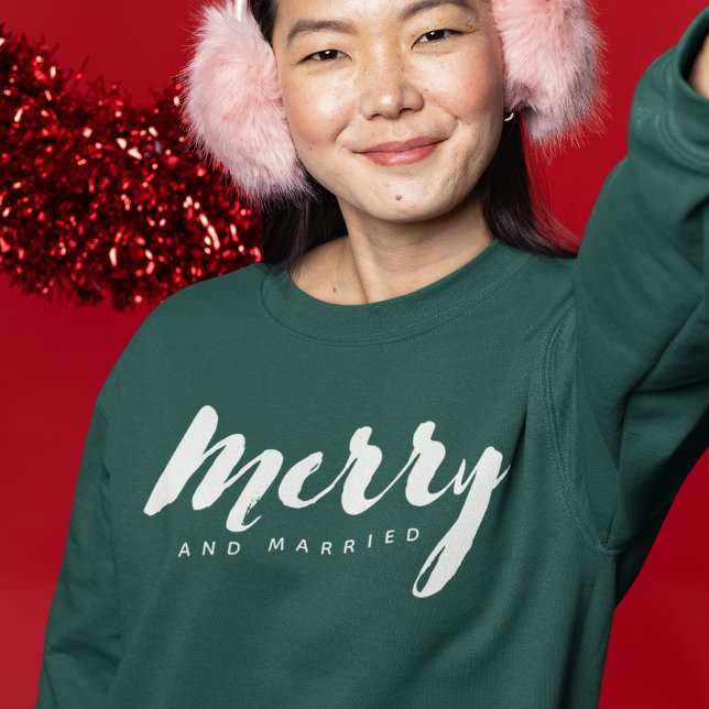 Sudadera Modern Minimalist Merry and Married Script Custom (Subido por el creador)