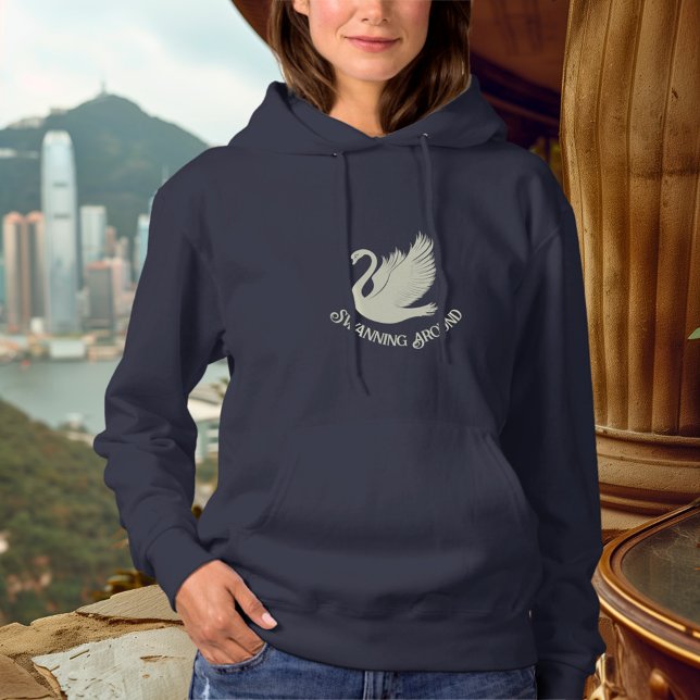 Sudadera Nadando – Elegante Cisne de Crema (Subido por el creador)