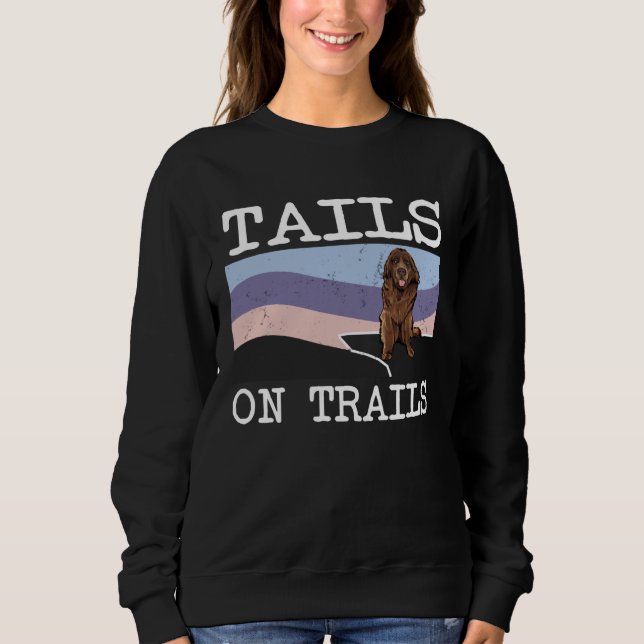Sudadera Newfoundland Tails On Trails  Dog Hiking (Anverso)