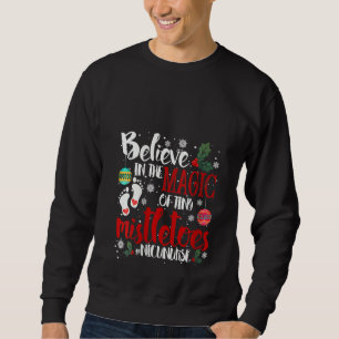 Sudadera Nicu Enfermera Believin Magia De La Pequeña Mistle