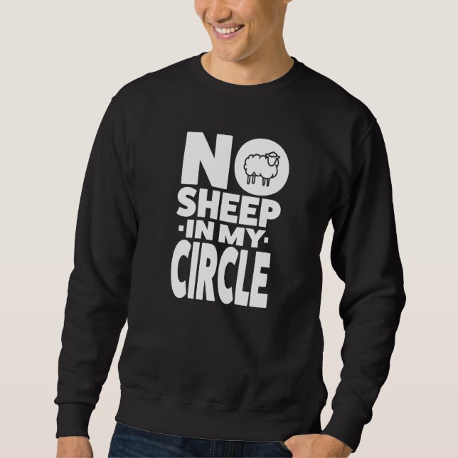 Sudadera No hay oveja en mi círculo (Anverso)