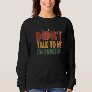 Sudadera No me hables, estoy contando una curiosa cita