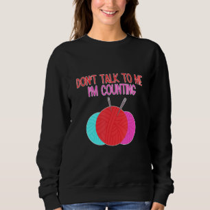 Sudadera No me hables, estoy contando una curiosa cita