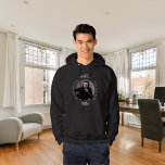 Sudadera Nombre de la foto de la leyenda del mito del hombr<br><div class="desc">Celebra su día especial con estilo con esta camiseta personalizada! Con un fondo negro clásico y un texto audaz que dice: "El hombre, el mito, la leyenda". Personalizar el diseño agregando su nombre, y una foto favorita para hacerlo verdaderamente único. Esta camiseta es el regalo perfecto para una legendaria celebración...</div>