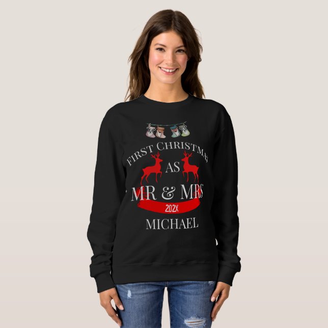 Sudadera Nuestra primera Navidad como Sr. y Sra. Newlyw (Anverso completo)