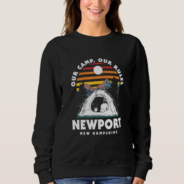 Sudadera Nuestro campamento Nuestras Reglas Newport Camping (Anverso)
