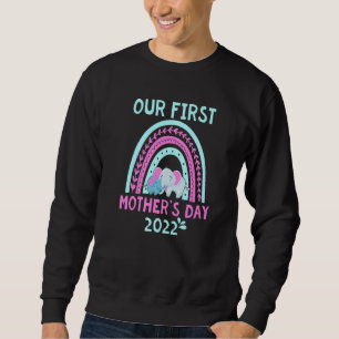 Sudadera Nuestro primer Día de la Madre Elefante 2022 Mamá 