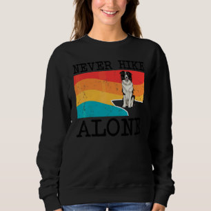 Sudadera Nunca Hikes Solo Gráfico de Border Collie Senderis