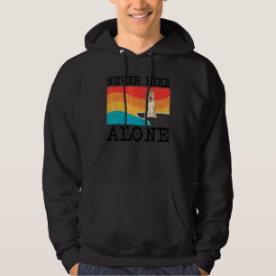 Sudadera Nunca Hikes Solo Gráfico de Senderismo Shiba Inu