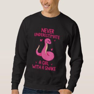 Sudadera Nunca subestimes a un chica con una cita de serpie