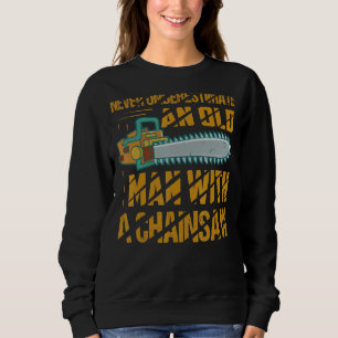 Sudadera Nunca Subestimes A Un Viejo Con Un Arco De Chainsa