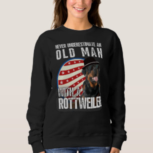 Sudadera Nunca Subestimes A Un Viejo Con Un Rottweiler 1