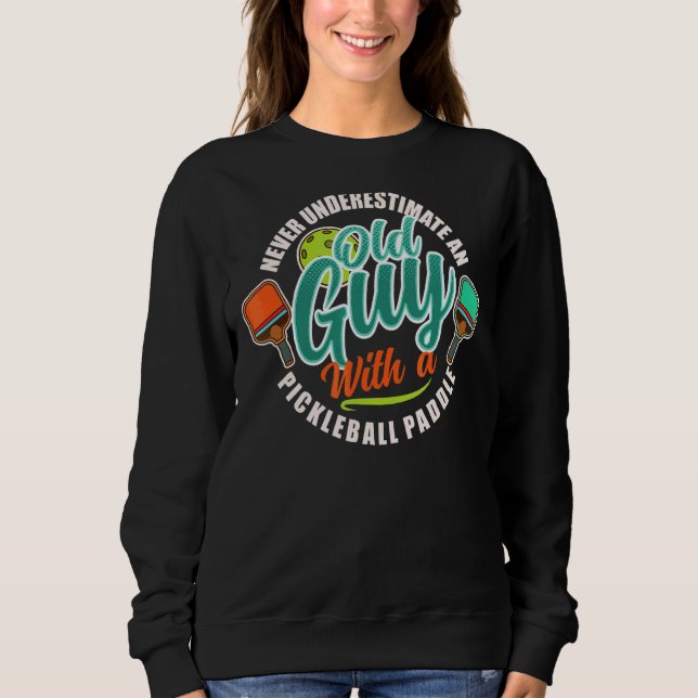Sudadera Nunca Subestimes A Una Vieja Con Un Baloncesto (Anverso)
