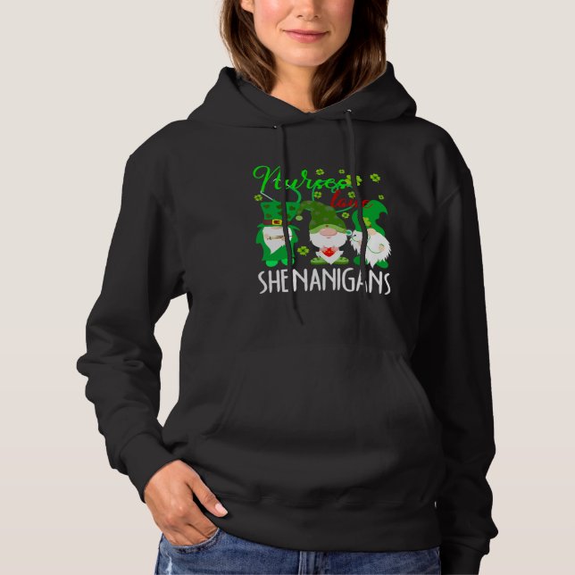 Sudadera Nurses Love Shenanigans Funny Gnomes Nurse St Patr (Anverso)