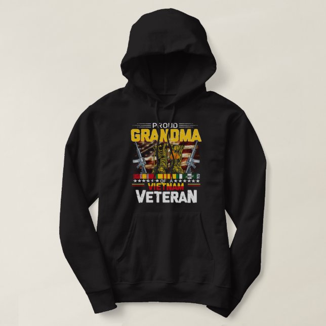 Sudadera Orgullosa Abuela De Un Veterano Veterano De Guerra (Diseño del anverso)