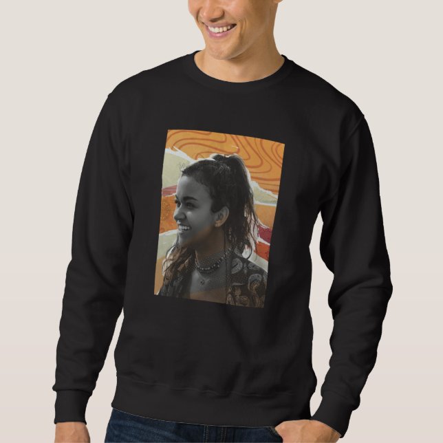 Sudadera Outer Banks Season 3 Kiara Mixed Media Collage Por (Anverso)