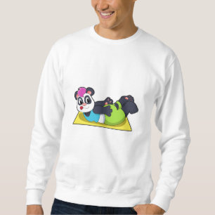 Sudadera Panda en Yoga sobre esterilla de yoga