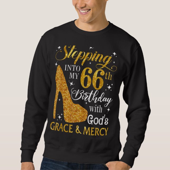 Sudadera Pasando a mi sexagésimo sexto cumpleaños con la gr (Anverso)
