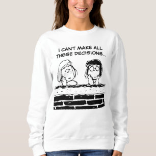 Sudadera Patty Peppermint y Marcie en la pared