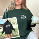 Sudadera Personalizado del partido Bachelorette de Camp Bac<br><div class="desc">Sumérjase en el encanto de la naturaleza con nuestro Camisas de Crewneck Personalizado de la Fiesta Bachelorette de Forest Green, la mezcla perfecta de calidez y estilo para su celebración montañosa. Esta sudadera personalizado no es sólo ropa, es un símbolo del último rastro antes del velo, lo que lo convierte...</div>
