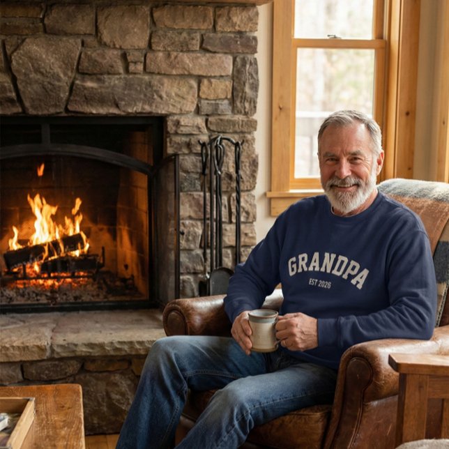 Sudadera Personalized New Grandpa Est Date Father's Day (Subido por el creador)