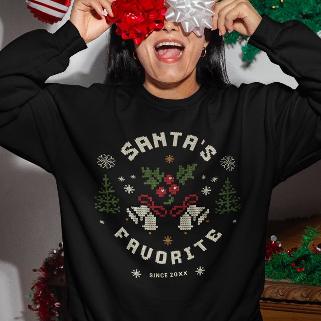 Sudadera Personalized “Santa’s Favorite” Faux Knit (Subido por el creador)
