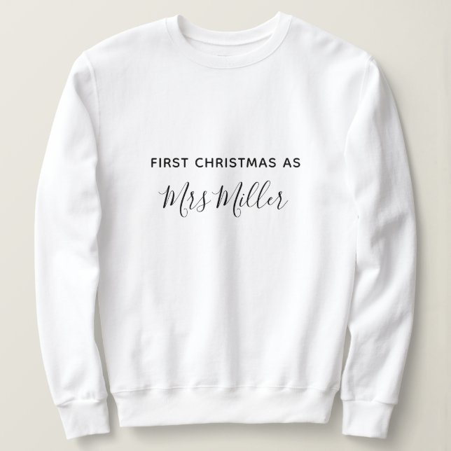 Sudadera Primera Navidad como apellido de la señora persona (Anverso del diseño)