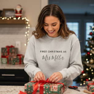 Sudadera Primera Navidad como Sra. Apellido Personalizado