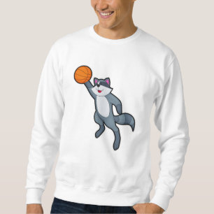 Sudadera Racoon como jugador de baloncesto con baloncesto